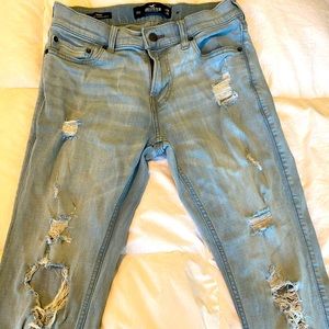 Hollister Destroyed Skinny Jeans size 30x32